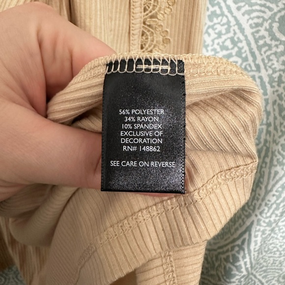 NWT Torrid Super Soft Rib V-Neck Lace Trim Tie Front Long Sleeve Top Sz 2 - Picture 6 of 8